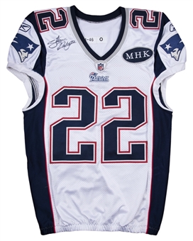 2011 Stevan Ridley Game Used & Signed New England Patriots Road Jersey Photo Matched To 12/18/2011 (Beckett)